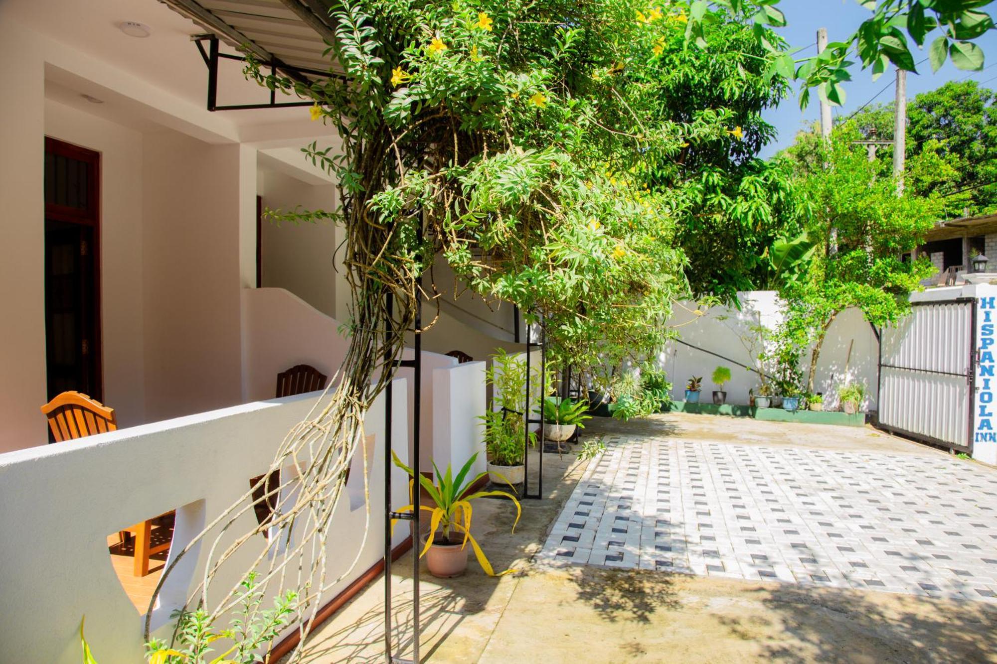 Hispaniola Inn ミリッサ エクステリア 写真